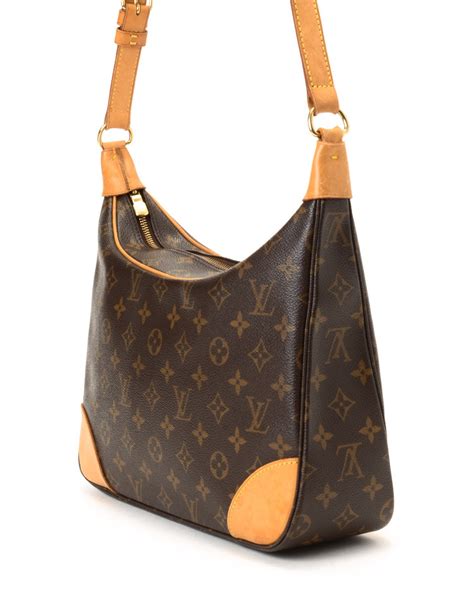 lv classic shoulder bag